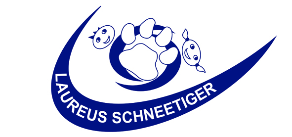 Logo Laureus Schneetiger - dunkelblaue Grafik auf weißem Hintergrund: In der Mitte der Umriss eines Tierpfotenabdrucks, dessen Zehen nach rechts oben gerichtet sind. Zwei einander zugewandte eliptisch-sichelförmige Kurven umschließen den Pfotenabdruck. Je ein lachendes Gesicht (rechts mit zwei Zöpfen, links mit kurzen Haaren) vermitteln den Eindruck, die Kurven wären die Arme von zwei Personen, die sich um die Pfote legen.
Links, unten und rechts wird das Bild von einer oben offenen eliptisch-sichelförmigen Kurve mit dem Schriftzug "Laureus Schneetiger" begrenzt.
